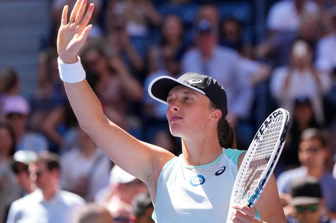 Iga Swiatek | Iga Swiatek je s 6:2 in 6:2 izločila Američanko Sloane Stephens. | Foto Reuters