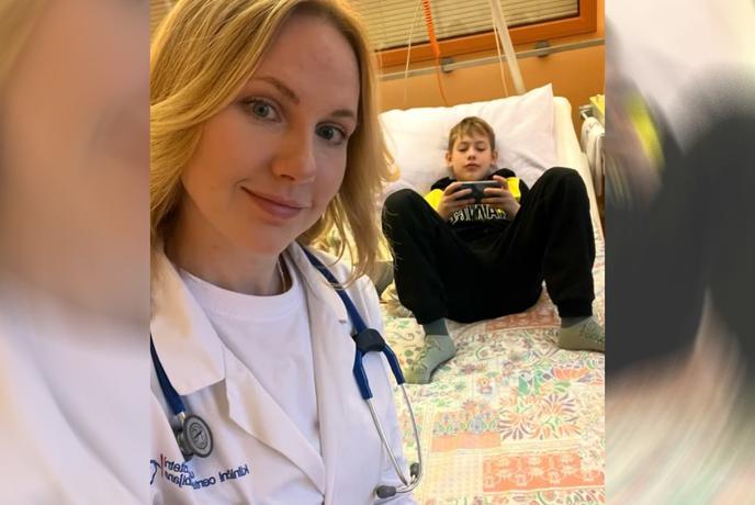 Skrušena mama, zdravnica v UKC Ljubljana, delila ganljiv zapis ob obletnici smrti 13-letnega sina
