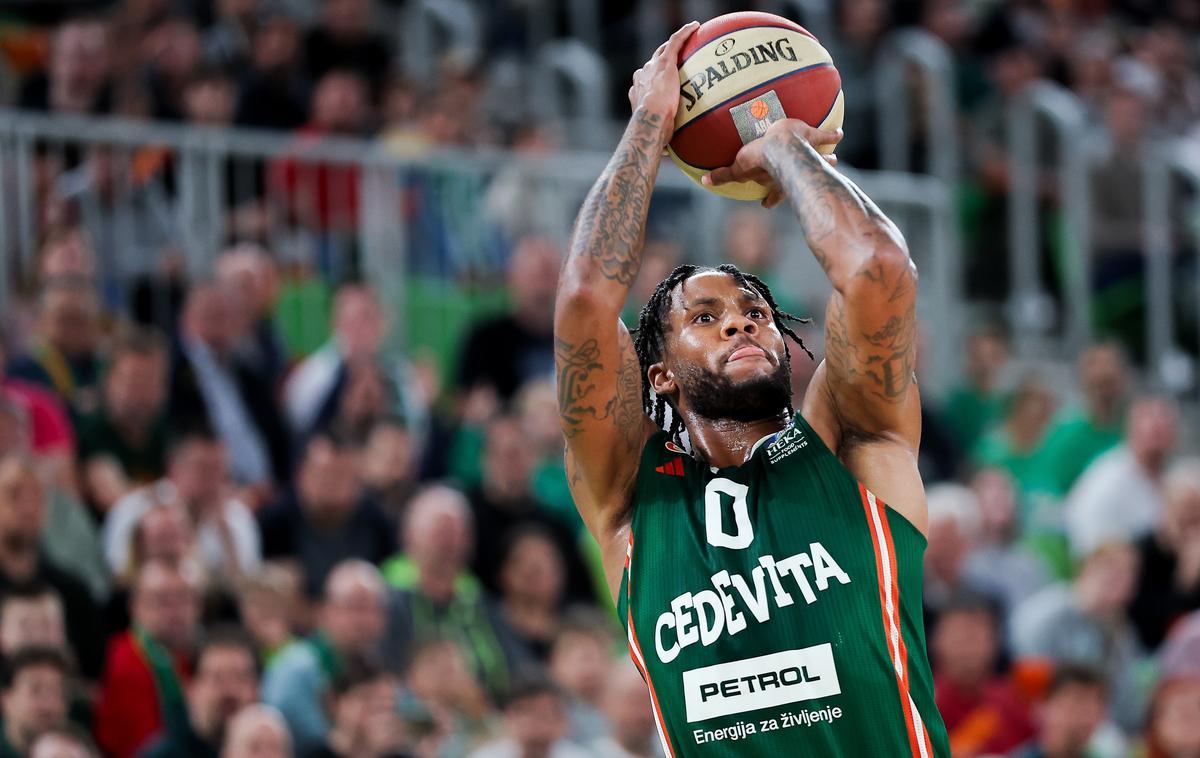 četrtfinale ABA DJ Stewart Cedevita Olimpija | Cedevito Olimpijo čaka še tretja tekma proti Dubaju. | Foto Filip Barbalić