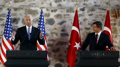 Biden kot grožnjo proti Turčiji PKK postavil ob bok IS