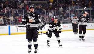 Kopitarjevi Kralji poraženi na domačem ledu