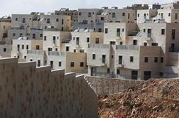 Kerry miri Palestince zaradi izraelske odobritve novih gradenj