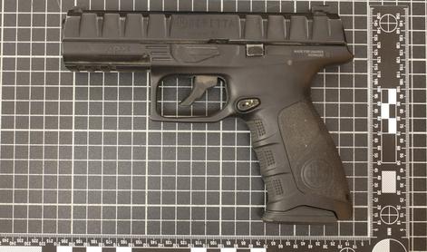 Razkrili kriminalno združbo, Slovenec iz Kočevja še vedno na begu