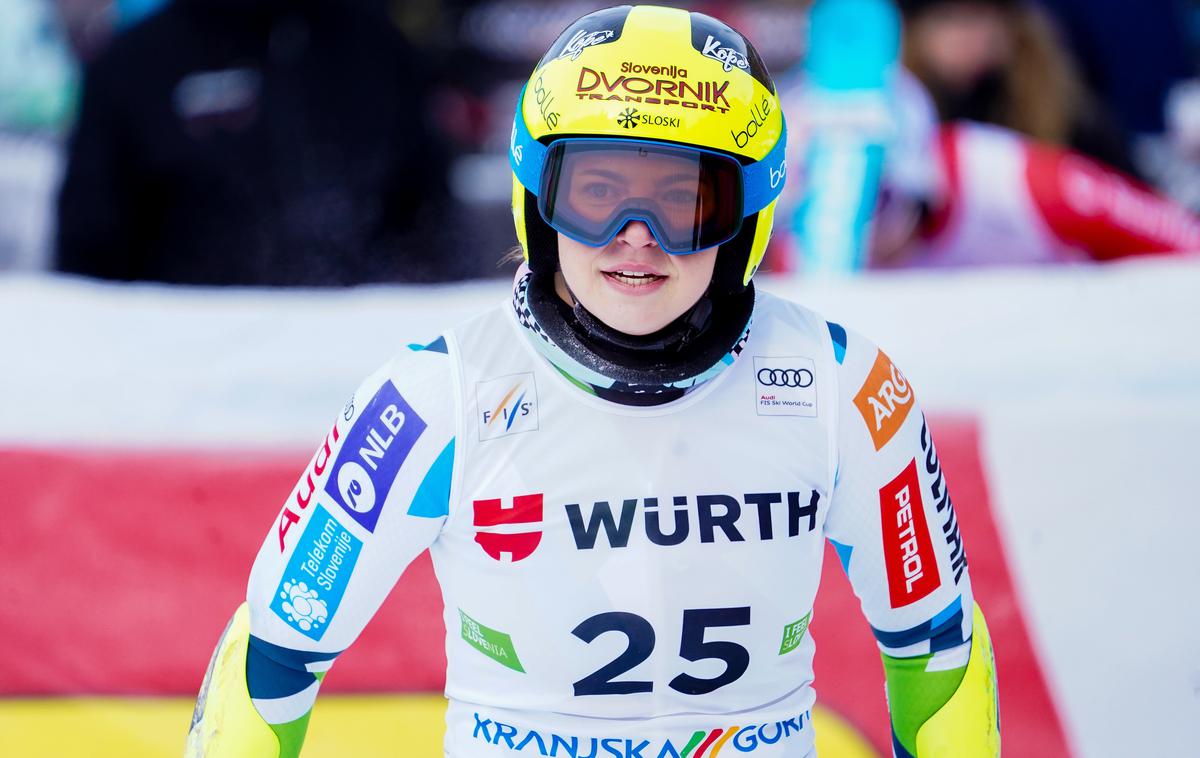Kranjska Gora, Neja Dvornik | Neja Dvornik je po padcu že končala sezono. | Foto Filip Barbalić