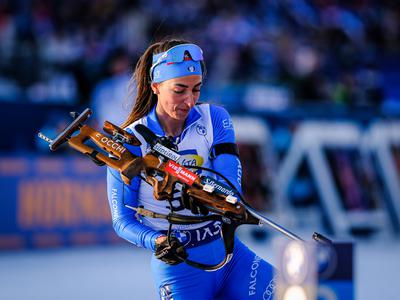 Lisa Vittozzi zmagovita tudi v Estoniji, Anamarija Lampič enajstkrat v kazenski krog