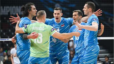 Slovenci za uvod v SP brez težav prek Čila