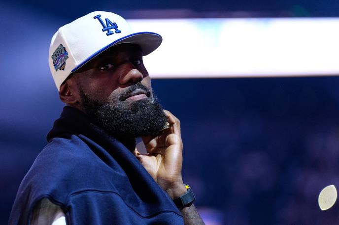 LeBron James | LeBron James je sprožil košarkarski cunami. Kaj bo danes povedal ljubiteljem košarke? | Foto Guliverimage