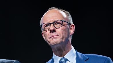 Nemški kancler Friedrich Merz zaradi migracij razglasil izredne razmere