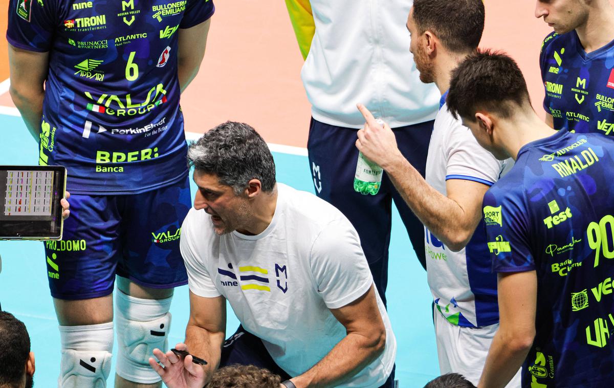 Andrea Giani, Modena | Andrea Giani in njegova Modena se bosta v četrtfinalu pokala CEV pomerila z ACH Volleyjem. | Foto Guliverimage