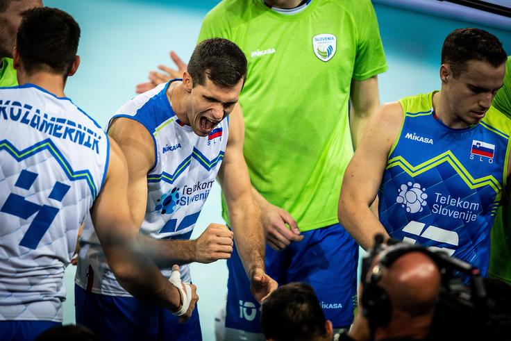 "V takem vzdušju s to ekipo je vse mogoče. Smo neverjetna ekipa. Fantje, ki smo tukaj že po deset let in več, smo res dolgo časa delali za to, da smo sploh dobili turnir doma in da nam je uspelo," o velikem uspehu pravi Gregor Ropret. | Foto: Grega Valančič/Sportida