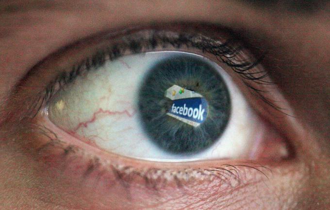 Nadzor nad morebitnimi komunikacijami, ki bi jih bilo mogoče povezati s terorizmom ali nasiljem, Facebook med uporabniki sicer izvaja že vsaj od leta 2012. | Foto: Getty Images