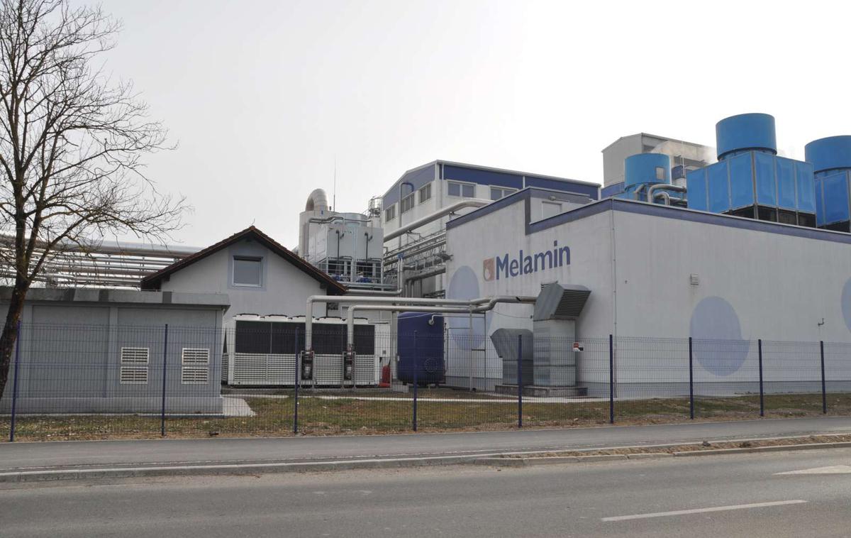 Podjetje Melamin | Selitev proizvodnje kemičnega podjetja iz mesta je načrtovana po lanski hudi delovni nesreči, ki je terjala sedem življenj, od tega petih delavcev zunanjega izvajalca in dveh zaposlenih iz družbe Melamin. | Foto STA