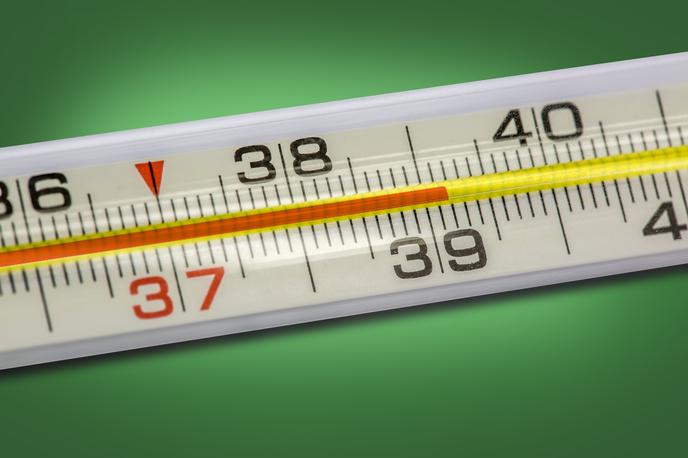 termometer, telesna temperatura | Telesna temperatura je ogledalo celotnega stanja telesa in vseh telesnih procesov, tako zaželenih kakor tudi nezaželenih, | Foto Shutterstock