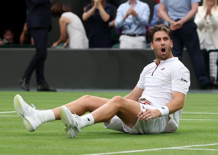 Cameron Norrie je štiri ure in pol garal za četrtfinale. | Foto: Reuters