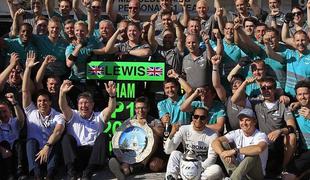 ''Prvenstvo F1 je po Hamiltonovi zmagi na stežaj odprto''