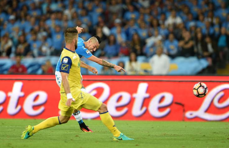 Slovak Marek Hamšik je v soboto dobil dvoboj z Boštjanom Cesarjem. Osmega oktobra se bosta srečala še v Stožicah. | Foto: Guliverimage/Getty Images
