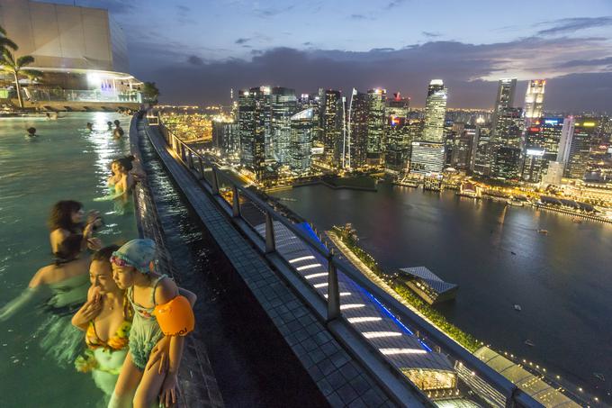 Singapur ponuja nepozabno kopanje na vrhu visokih zgradb. | Foto: Guliverimage