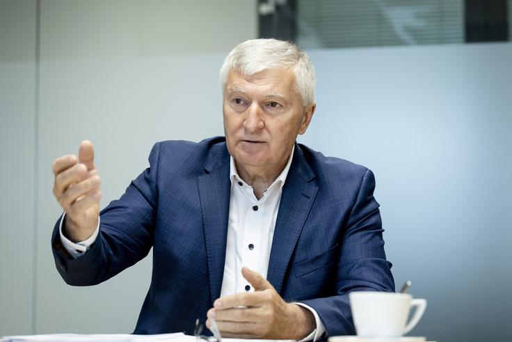 "Pomembnost jedrskih elektrarn počasi spoznava tudi EU. Ocenjujem, da je Velika Britanija delno tudi zaradi nestrinjanja z nemško ideološko politiko do jedrske energije zapustila EU." | Foto: Ana Kovač