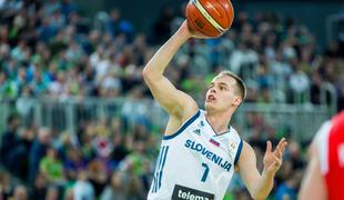 Zlati slovenski košarkarji pričakovano osvojili Črno goro