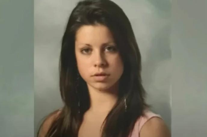 Nataša Kraun | Ko so se na spletu pojavile njene fotografije pred operacijami, so se odzivi vsuli. Mnogi so zapisali, da je bila naravno zelo lepa in da spremembe niso bile potrebne. | Foto Instagram