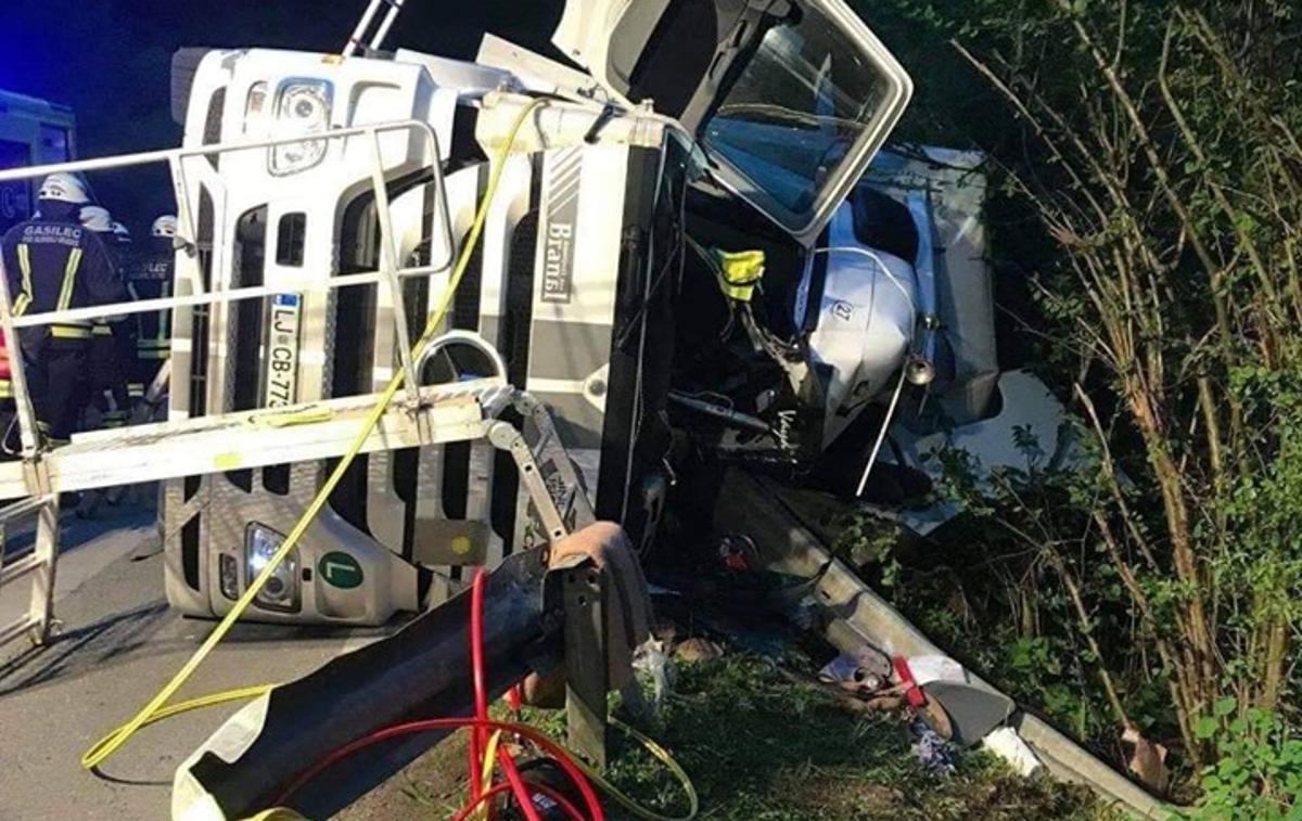 tovornjak nesreča | Posledice prometne nesreče. | Foto Slobodan Maletič