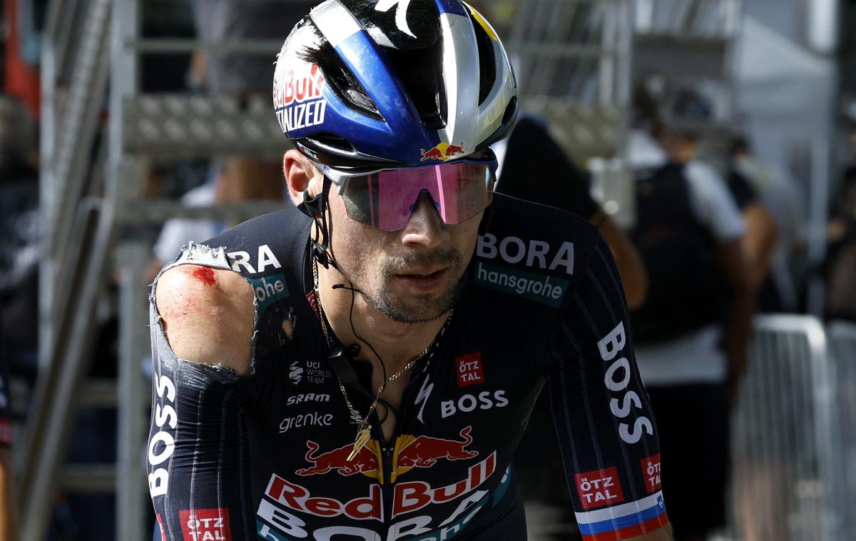 Primož Roglič, TDF 2024, 12. etapa | "Vsekakor je poškodovan," je o stanju Primoža Rogliča poročal športni direktor moštva Red Bull - BORA - hansgrohe Rolf Aldag. | Foto Reuters