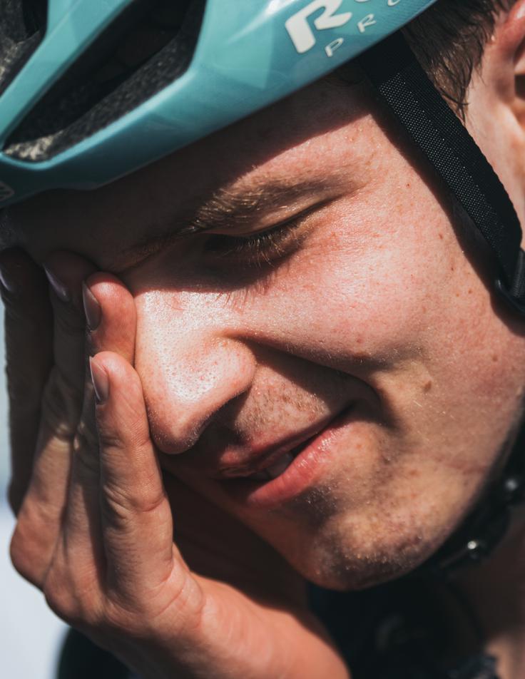 Dvajsetletni Slovenec je priznal, da pred začetkom ni pričakoval uvrstitve med najboljših deset. | Foto: Unipublic / Cxcling / Naike Ereñozaga