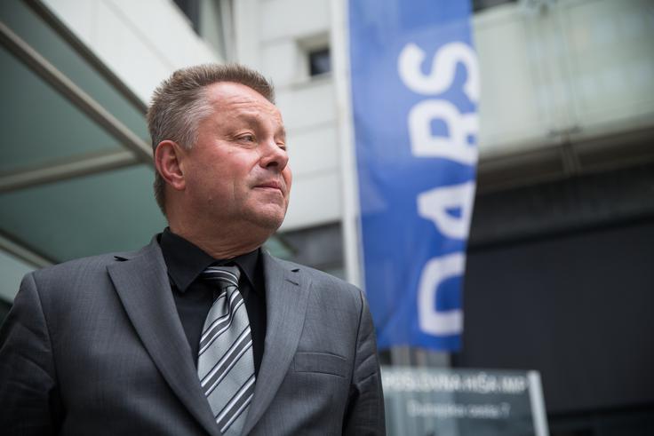 Prvi mož Darsa Bojan Banfi zavrača vse očitke o nepravilnostih pri ponudbah o elektronskem cestninjenju. | Foto: Bor Slana