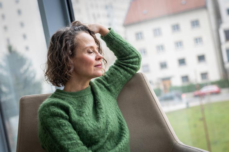 Danes 47-letna igralka se je že kot majhna deklica spopadala z zdravljenjem krvne bolezni. Med svojim četrtim in šestim letom je v bolnišnici preživela tudi po več mesecev skupaj. | Foto: Gaja Hanuna