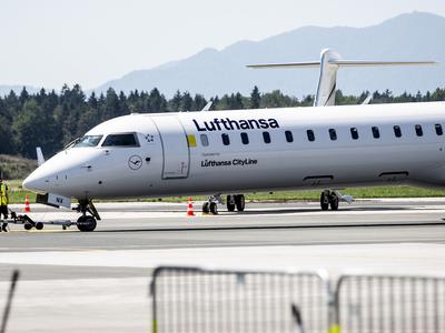 Odpovedali več sto poletov, tudi z brniškega letališča