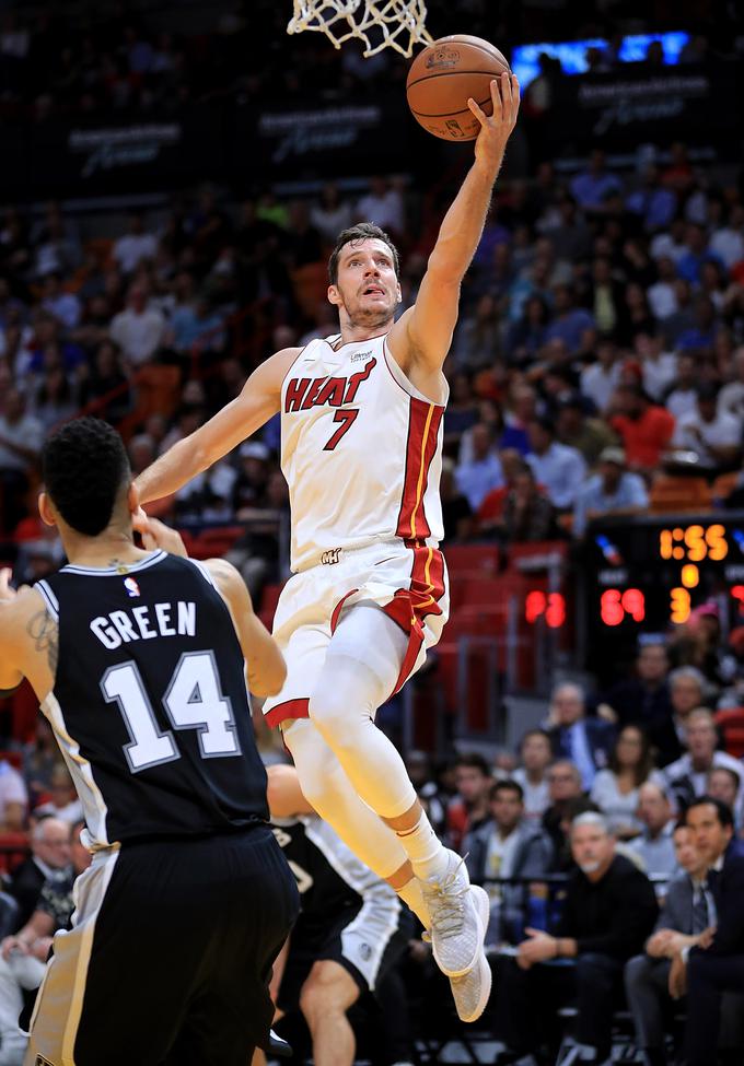 Dragić ni bil zadovoljen z obrambo svojega moštva. | Foto: Getty Images