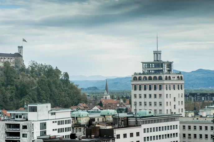 Mesto Ljubljana. | V Ljubljani je treba za kvadratni meter rabljenega stanovanja v povprečju odšteti 2.800 evrov. | Foto Siol.net