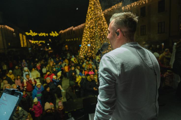 Dejan Krajnc bo božič prvič preživel s sinom. | Foto: Osebni arhiv Dejana Dogaja