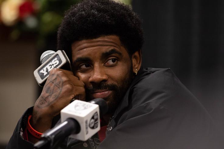 Kyrie Irving velja za enega bolj problematičnih in svojeglavih košarkarjev v ligi NBA. | Foto: Guliverimage/Vladimir Fedorenko