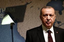 Erdogan zatrdil, da embargo na orožje ne bo ustavil ofenzive v Siriji