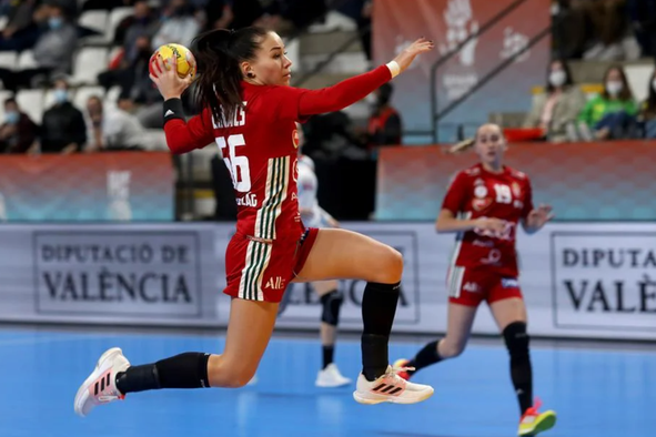 Začel se je boj za četrtfinale, brez presenečenj v prvem krogu