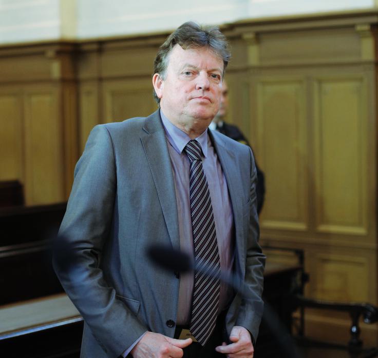 Nina Plavšak je bila pravna svetovalka Bošku Šrotu, ki je zaradi nepravilnosti pri lastninjenju Pivovarne Laško danes v zaporu. Plavšakova je med pričanjem v tej zadevi zanikala, da bi vedela za kakršne koli nepravilnosti. | Foto: STA ,