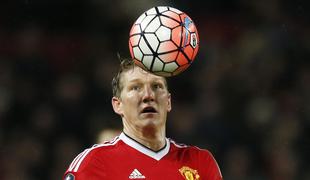 Bastian Schweinsteiger verjame vase