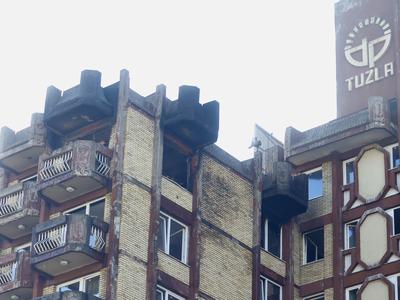 Zaradi požara v domu za ostarele v Tuzli pridržali nekdanjega direktorja