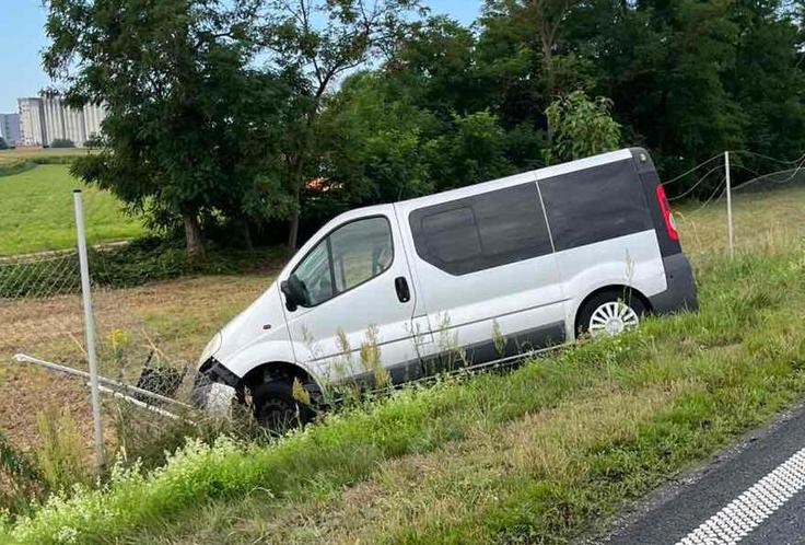 nesreča kombi | Foto: Bralec