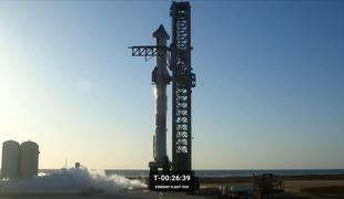 SpaceX preložil izstrelitev najmočnejše rakete na svetu