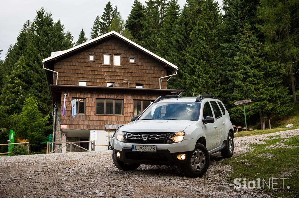 Dacia duster in oskrbnik gorske koče