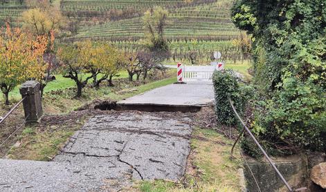V Goriških Brdih hitijo s sanacijo plazov, bojijo se novega deževja