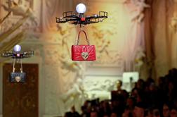 Znamka Dolce & Gabbana na modno brv poslala drone
