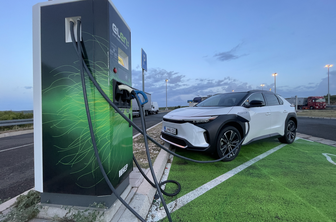 Na dopust z električnim avtomobilom? To pa že ne! Je skrb upravičena ali pretirana?