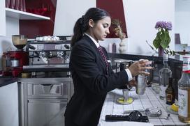 CPI, poklici, strežba, Nina Horvat