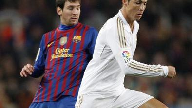 Messi + Ronaldo + Gomez = 123 golov