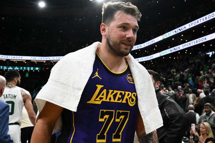 Luka Dončić | Luka Dončić je ob porazu LA Lakers dosegel 34 točk. | Foto Reuters