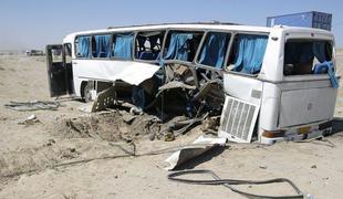 V eksploziji bombe v Afganistanu ubitih več ljudi