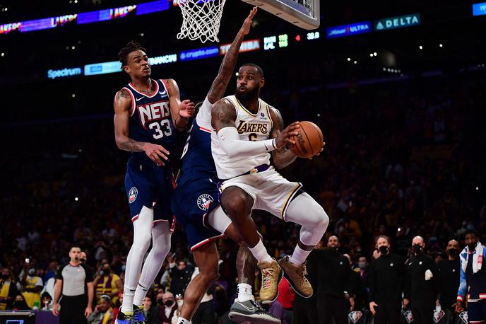 LeBron James Lakers Nets | LeBron James je bil z 39 točkami prvi strelec božičnih tekem v ligi NBA. | Foto Reuters